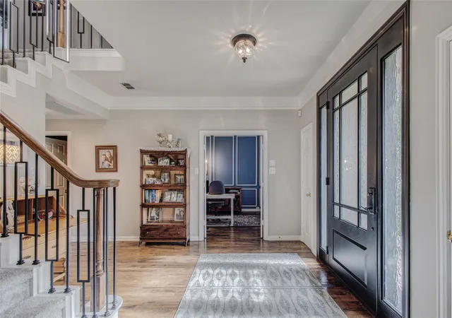 Photo 2 of Single family home for sale at 194 Chinaberry Wy, Coppell, TX 75019 | MLS# 21330170 | Listing updated on 2026-09-29