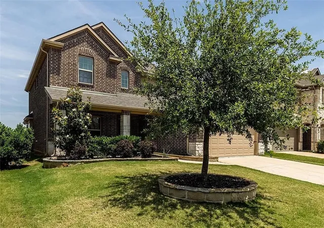 Photo 2 of Single family home for sale at 11625 Parade Dr, Frisco, TX 75036 | MLS# 21330911 | Listing updated on 2026-09-12