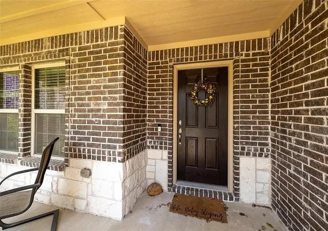 Photo 3 of Single family home for sale at 11625 Parade Dr, Frisco, TX 75036 | MLS# 21330911 | Listing updated on 2026-09-12