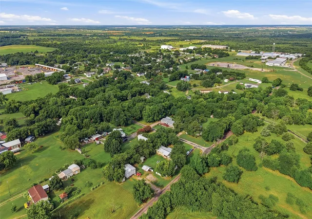 Photo 3 of Land for sale at 505 Aaron Ln, Sherman, TX 75092 | MLS# 21330744 | Listing updated on 2026-09-10