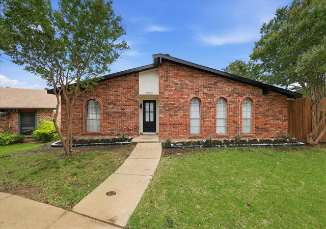 Photo 1 of Single family home for sale at 2903 Winterberry Dr, Carrollton, TX 75007 | MLS# 21331015 | Listing updated on 2026-09-08