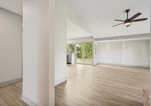 Photo 4 of Single family home for sale at 2903 Winterberry Dr, Carrollton, TX 75007 | MLS# 21331015 | Listing updated on 2026-09-08