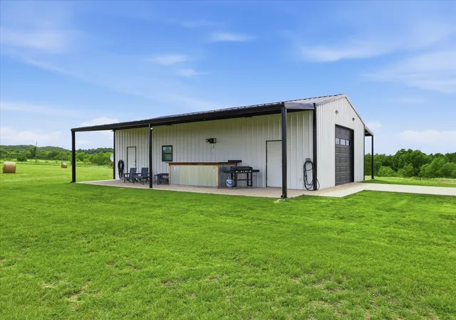 Photo 2 of Sale Pending at 10061 Fm 66, Grandview, TX 76050 | MLS# 21329835 | Listing updated on 2026-10-05