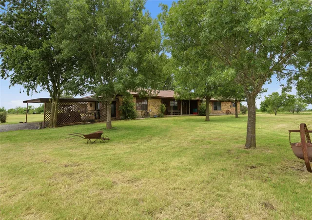 Photo 4 of Single family home for sale at 1594 Lcr 312, Mart, TX 76664 | MLS# 21330761 | Listing updated on 2026-09-14