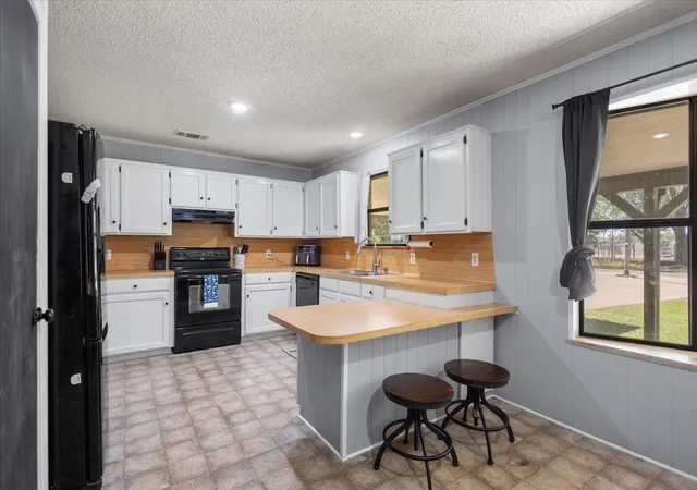 Photo 3 of Sale Pending at 509 Penny Ln, Lindale, TX 75771 | MLS# 21331154 | Listing updated on 2026-07-28
