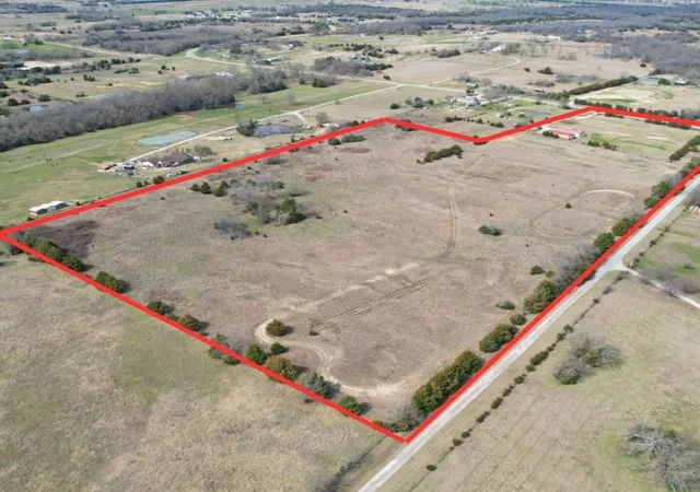 Photo 3 of Single family home for sale at 2035 Fm 1566, Celeste, TX 75423 | MLS# 21331191 | Listing updated on 2026-09-13