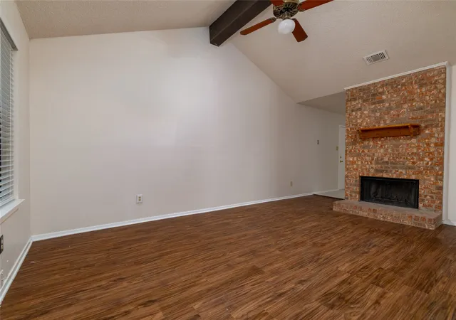 Photo 4 of Single family home for sale at 6410 Springfield Dr, Arlington, TX 76016 | MLS# 21330489 | Listing updated on 2026-09-14