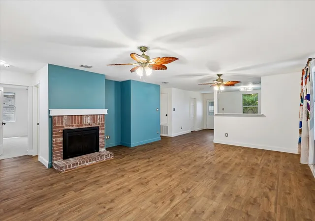 Photo 3 of Sale Pending at 3525 Lipizzan Dr, Denton, TX 76210 | MLS# 21329731 | Listing updated on 2026-09-10