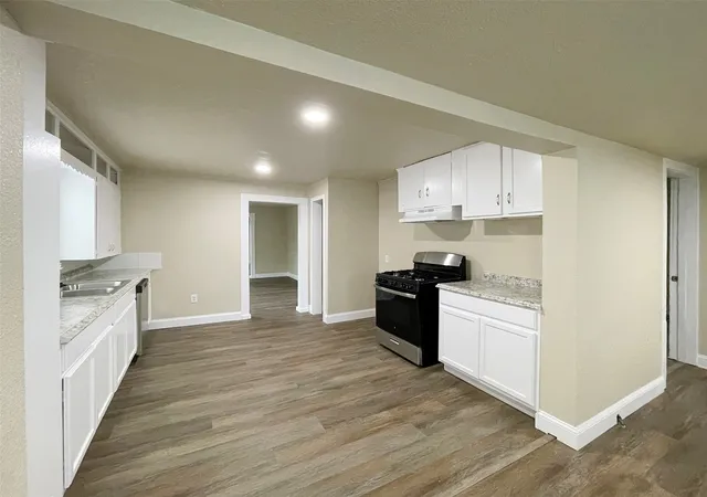 Photo 2 of Single family home for sale at 1107 Hall St, Mc Kinney, TX 75069 | MLS# 21331451 | Listing updated on 2026-09-22
