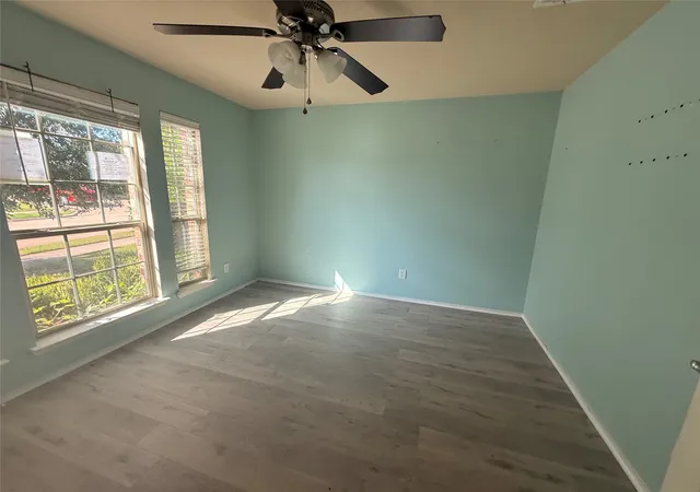 Photo 3 of Sale Pending at 2004 Samantha Ln, Heartland, TX 75126 | MLS# 21331594 | Listing updated on 2026-09-21