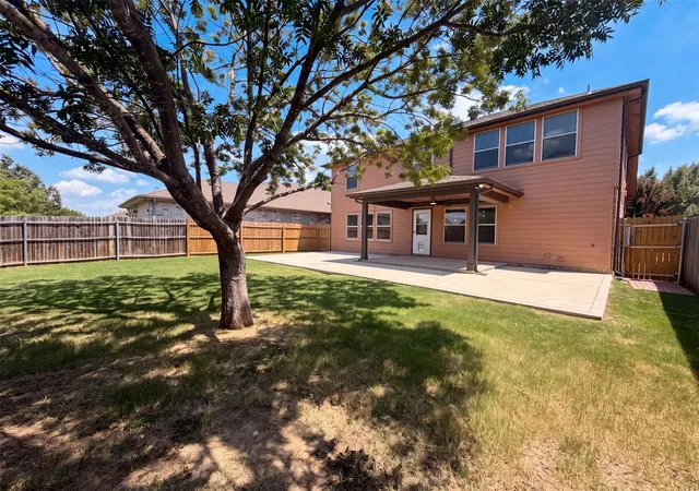 Photo 27 of Sale Pending at 3605 Lazy River Ranch Rd, Roanoke, TX 76262 | MLS# 21331637 | Listing updated on 2026-09-10