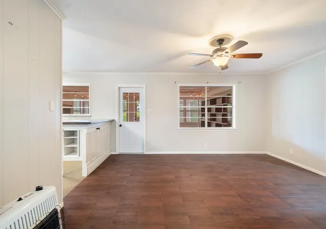 Photo 3 of Sale Pending at 5880 Pine Mill Rd, Reno, TX 75462 | MLS# 21330591 | Listing updated on 2026-09-23
