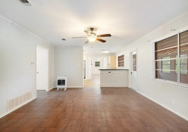 Sale Pending at 5880 Pine Mill Rd, Reno, TX 75462 | MLS# 21330591 | Listing updated on 2026-09-23