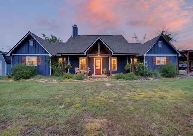Photo 1 of Single family home for sale at 5198 County Road 2507, Caddo Mills, TX 75135 | MLS# 21331132 | Listing updated on 2026-10-01