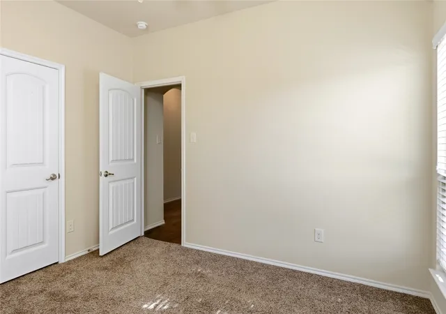 Photo 3 of Single family home for sale at 945 Lake Woodland Dr, Little Elm, TX 75068 | MLS# 21294927 | Listing updated on 2026-09-14