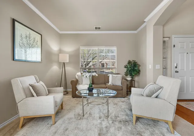 Photo 3 of Sale Pending at 8492 Liverpool Ln, Frisco, TX 75036 | MLS# 21331727 | Listing updated on 2026-09-11