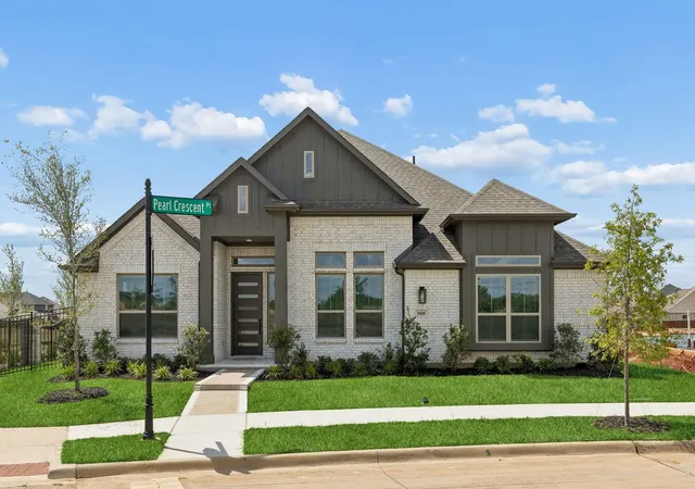 Photo 1 of Sale Pending at 1104 Painted Lady Dr, Crowley, TX 76036 | MLS# 21331724 | Listing updated on 2026-09-08