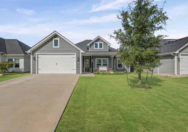 Photo 1 of Single family home for sale at 132 Swan Lake, Waco, TX 76708 | MLS# 21329446 | Listing updated on 2026-10-07