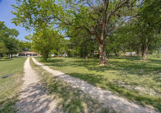 Photo 3 of Single family home for sale at 402 Jones St, Tom Bean, TX 75489 | MLS# 21330971 | Listing updated on 2026-08-02