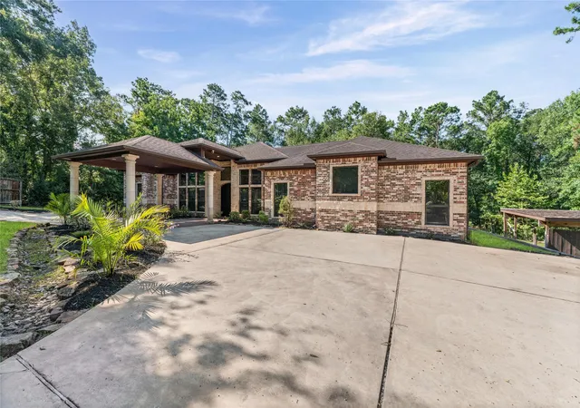 Photo 3 of Single family home for sale at 19204 Kanawha Dr, Porter, TX 77365 | MLS# 21328328 | Listing updated on 2026-09-15