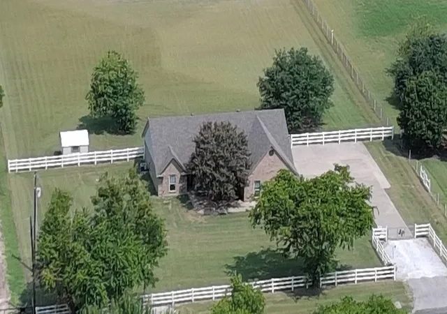 Photo 1 of Sale Pending at 3911 Fm 67, Itasca, TX 76055 | MLS# 21331852 | Listing updated on 2026-09-08