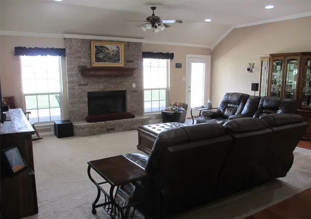 Photo 4 of Sale Pending at 3911 Fm 67, Itasca, TX 76055 | MLS# 21331852 | Listing updated on 2026-09-08