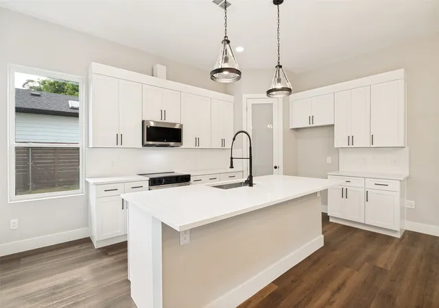 Photo 2 of Single family home for sale at 531 Shirley Ct, Richardson, TX 75081 | MLS# 21323039 | Listing updated on 2026-09-12