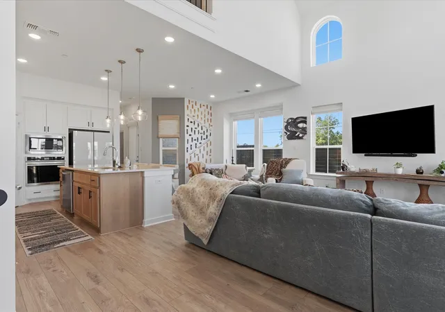 Photo 3 of Single family home for sale at 3700 Queen Rd, Sherman, TX 75090 | MLS# 21310274 | Listing updated on 2026-09-08