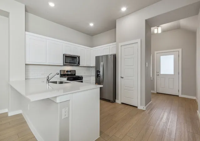 Photo 3 of Sale Pending at 2707 Baynes Pl, Princeton, TX 75407 | MLS# 21331893 | Listing updated on 2026-09-11