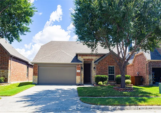 Photo 1 of Single family home for sale at 10301 Paul Revere Wy, Mc Kinney, TX 75072 | MLS# 21332081 | Listing updated on 2026-09-15