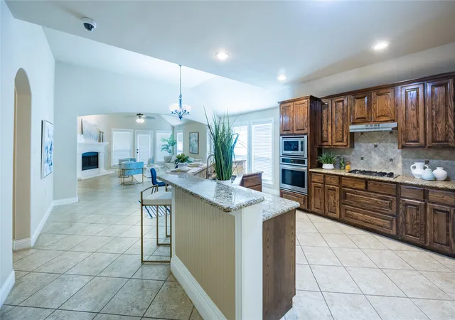 Photo 3 of Single family home for sale at 10301 Paul Revere Wy, Mc Kinney, TX 75072 | MLS# 21332081 | Listing updated on 2026-09-15