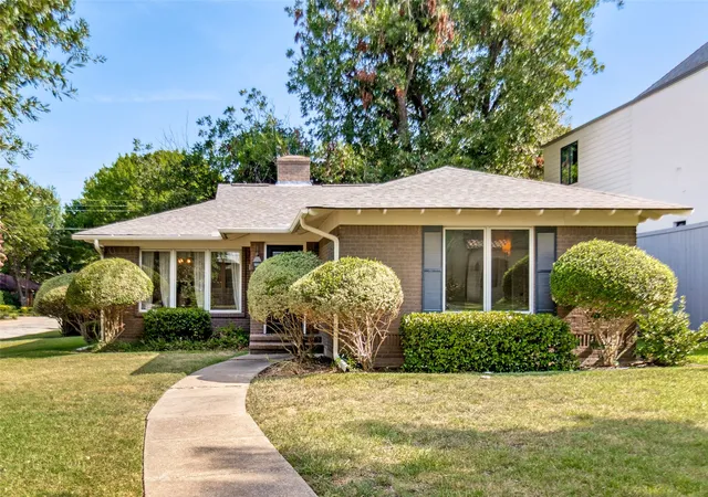 Photo 2 of Sale Pending at 6203 Marquita Ave, Dallas, TX 75214 | MLS# 21329968 | Listing updated on 2026-09-08
