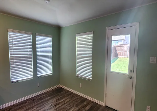 Photo 2 of Single family home for sale at 10628 Kootenai St, Fort Worth, TX 76179 | MLS# 21330647 | Listing updated on 2026-09-14