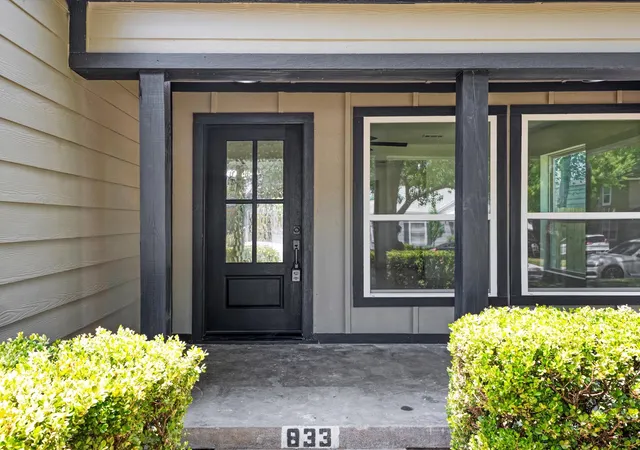 Photo 3 of Single family home for sale at 833 Springbrook Dr, Fort Worth, TX 76107 | MLS# 21332179 | Listing updated on 2026-10-19