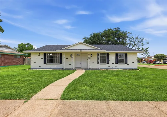 Photo 1 of Single family home for sale at 3301 Hillsdale Ln, Garland, TX 75042 | MLS# 21329175 | Listing updated on 2026-09-15