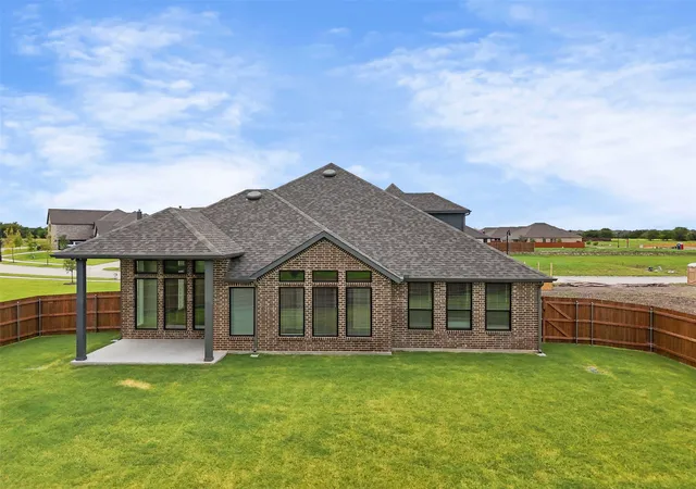 Photo 40 of Single family home for sale at 552 Holiday Ave, Waxahachie, TX 75165 | MLS# 21332016 | Listing updated on 2026-10-07