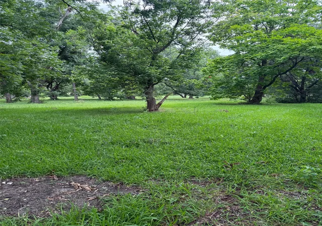 Photo 3 of Land for sale at 510 Braz St, Bonham, TX 75418 | MLS# 21332457 | Listing updated on 2026-10-28