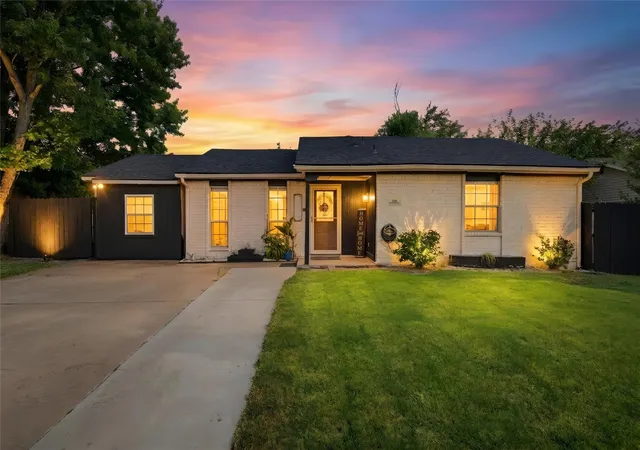 Photo 1 of Sale Pending at 2326 Idlewood Dr, Arlington, TX 76014 | MLS# 21331474 | Listing updated on 2026-09-11