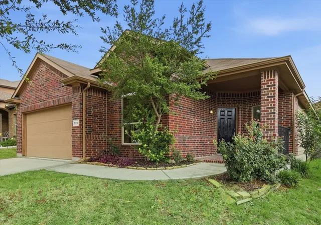 Photo 3 of Single family home for sale at 720 Rio Bravo Dr, Haslet, TX 76052 | MLS# 21332410 | Listing updated on 2026-09-24