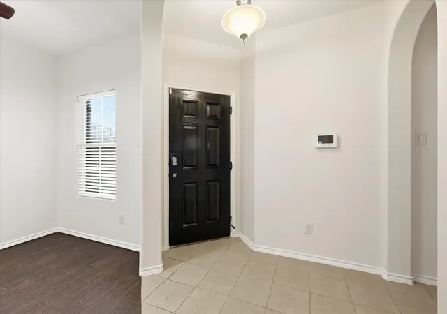 Photo 4 of Single family home for sale at 720 Rio Bravo Dr, Haslet, TX 76052 | MLS# 21332410 | Listing updated on 2026-09-24