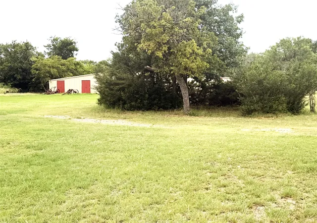 Photo 3 of Single family home for sale at 709 W Saint Charles St, Eastland, TX 76448 | MLS# 21332485 | Listing updated on 2026-09-21