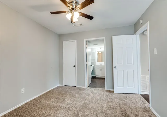 Photo 4 of House for sale at 115 Peachtree Ct, Kennedale, TX 76060 | MLS# 21332483 | Listing updated on 2026-09-22