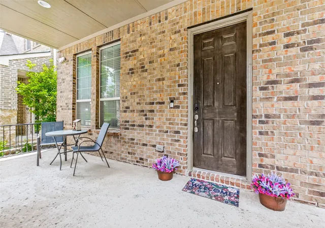 Photo 2 of Single family home for sale at 605 Ansley Wy, Allen, TX 75013 | MLS# 21331653 | Listing updated on 2026-09-27