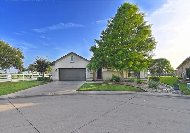 Photo 3 of Single family home for sale at 10016 Edmondson Dr, Denton, TX 76207 | MLS# 21332528 | Listing updated on 2026-09-08