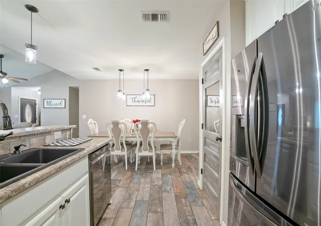 Photo 3 of Single family home for sale at 221 S Avenue C, Point, TX 75472 | MLS# 21330706 | Listing updated on 2026-09-09