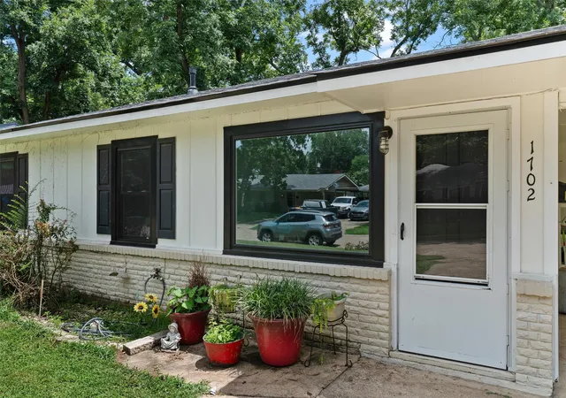 Photo 3 of Single family home for sale at 1702 Cline St, Bossier City, LA 71112 | MLS# 21329304 | Listing updated on 2026-09-12
