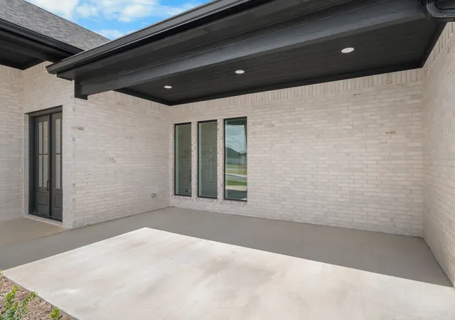 Photo 3 of Sale Pending at 1125 Dillinger Rd, Hewitt, TX 76643 | MLS# 21331349 | Listing updated on 2026-10-06