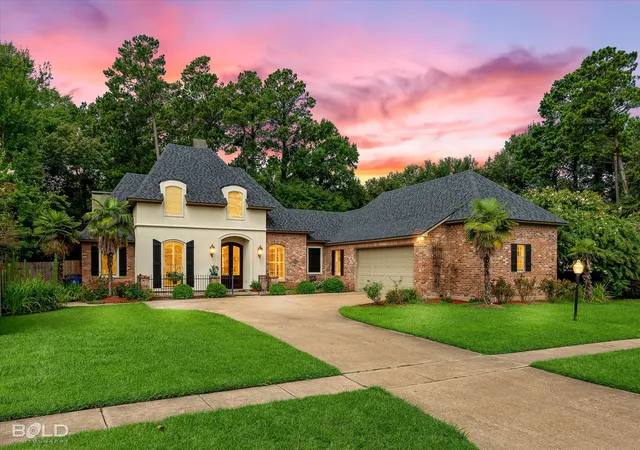 Photo 1 of Single family home for sale at 375 St Charles Blvd, Shreveport, LA 71106 | MLS# 21332700 | Listing updated on 2026-08-01