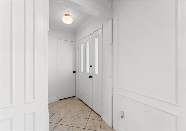 Photo 3 of Single family home for sale at 608 S Colorado St, Whitney, TX 76692 | MLS# 21332499 | Listing updated on 2026-09-10
