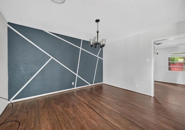 Photo 3 of Single family home for sale at 2403 Robin Cir, Denton, TX 76209 | MLS# 21330904 | Listing updated on 2026-09-09